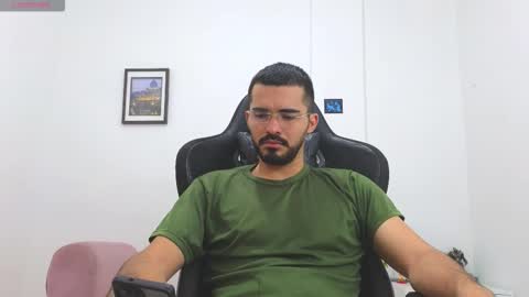 Snapshot of alejandroo_7 chatting on January 2026 06:23:02 PM alejandroo_7 online show from January 2026 06:23:02 PM