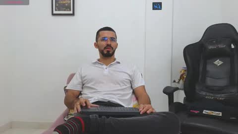 Snapshot of alejandroo_7 chatting on February 2026 08:40:02 PM alejandroo_7 online show from February 2026 08:40:02 PM