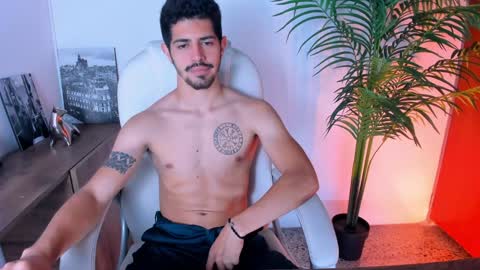 Alejo  online show from January 2025 08:22:01 PM