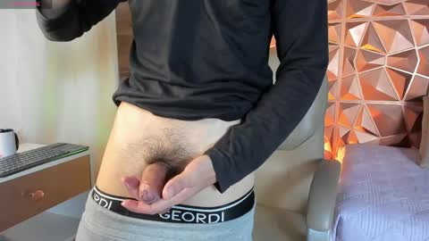 Snapshot of alejandrostorm chatting on March 2026 04:57:01 AM Alejo online show from March 2026 04:57:01 AM