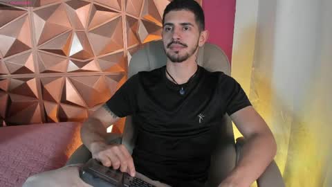 Snapshot of alejandrostorm chatting on April 2026 04:12:02 AM Alejo online show from April 2026 04:12:02 AM