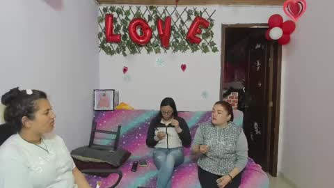 zoe and Kataleya online show from March 2025 12:41:01 PM