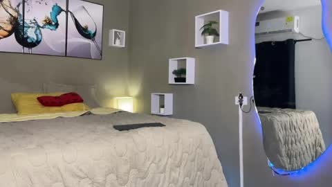 Snapshot of alejo_gero1712 chatting on April 2026 04:12:02 AM Alejo online show from April 2026 04:12:02 AM
