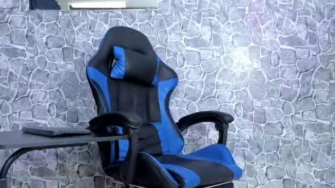 Snapshot of alejo_peverell chatting on June 2026 07:17:02 PM alejo peverell online show from June 2026 07:17:02 PM