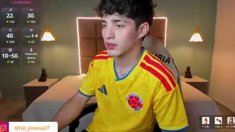 Snapshot of alejootwink chatting on June 2026 04:35:01 AM ALejoo Saenz online show from June 2026 04:35:01 AM