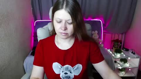 Snapshot of alekasamui chatting on February 2025 01:41:01 AM Aleksa online show from February 2025 01:41:01 AM