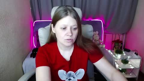 Snapshot of alekasamui chatting on March 2025 01:32:02 AM Aleksa online show from March 2025 01:32:02 AM