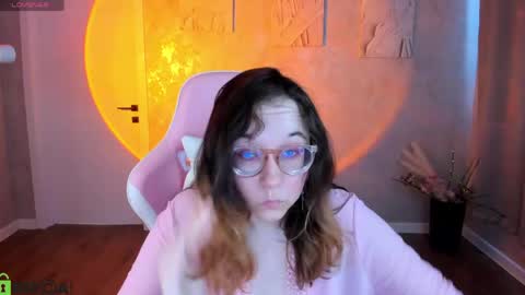 Snapshot of aleks_caste chatting on May 2026 09:14:01 AM Aleks online show from May 2026 09:14:01 AM