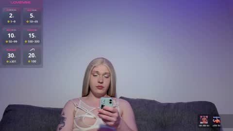 Snapshot of alena_dubai chatting on April 2026 04:43:01 AM ALENA INDEPENDENT MODEL online show from April 2026 04:43:01 AM