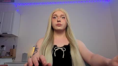 Snapshot of alena_dubai chatting on April 2026 02:27:02 PM ALENA INDEPENDENT MODEL online show from April 2026 02:27:02 PM