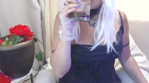 Luly online show from October 2025 12:50:02 AM