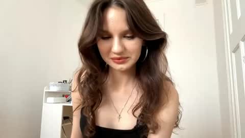 Roniy online show from May 2026 08:43:02 AM