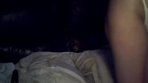 Aleniia19 online show from November 2025 03:01:01 PM