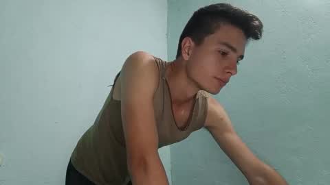 Snapshot of aleo_011 chatting on December 2024 02:21:01 AM Alejandro online show from December 2024 02:21:01 AM