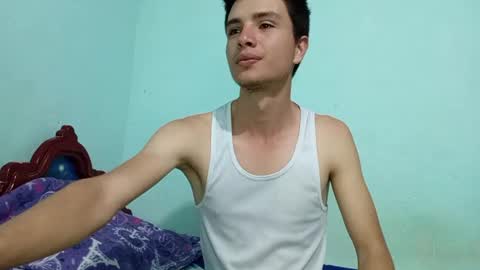 Snapshot of aleo_011 chatting on January 2025 01:03:01 AM Alejandro online show from January 2025 01:03:01 AM