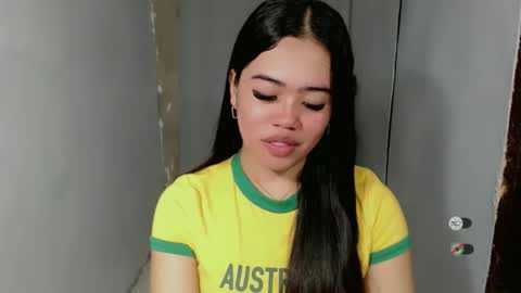 alesha_vibe_me online show from September 2025 04:35:02 AM