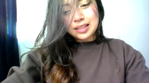 Snapshot of aleska_dollx chatting on July 2026 09:20:01 PM QUEEN OFF MILk IM BACK 15 NOV online show from July 2026 09:20:01 PM