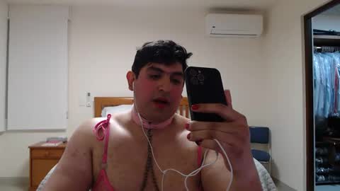 Snapshot of alessalindo840 chatting on October 2025 05:24:01 AM AlessaBabyGirl840 online show from October 2025 05:24:01 AM