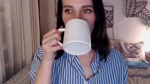 Snapshot of alessandra_foxy chatting on December 2024 07:03:02 PM Sandra online show from December 2024 07:03:02 PM