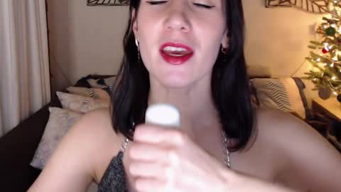 Snapshot of alessandra_foxy chatting on December 2024 05:16:01 PM Sandra online show from December 2024 05:16:01 PM