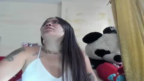 paola online show from October 2025 05:45:01 PM