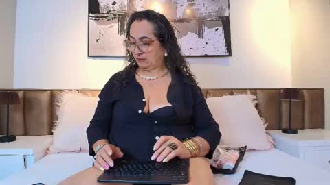 Snapshot of alessandraleroy chatting on June 2026 11:57:01 AM Alessandra online show from June 2026 11:57:01 AM