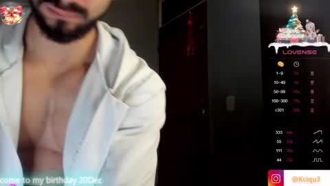 Snapshot of alessandro_dibellucci chatting on December 2024 10:51:02 AM Kciqu3 Independent model online show from December 2024 10:51:02 AM