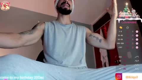 Snapshot of alessandro_dibellucci chatting on December 2024 11:01:02 AM Kciqu3 Independent model online show from December 2024 11:01:02 AM