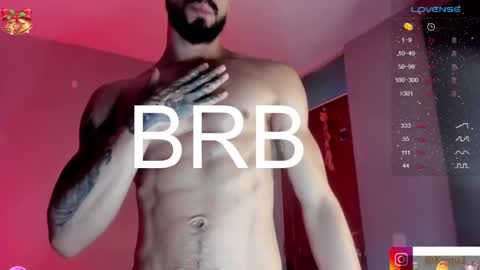 Snapshot of alessandro_dibellucci chatting on January 2025 04:55:01 AM Kciqu3 Independent model online show from January 2025 04:55:01 AM