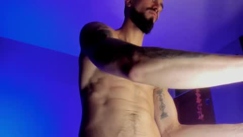 Snapshot of alessandro_dibellucci chatting on January 2025 06:23:02 AM Kciqu3 Independent model online show from January 2025 06:23:02 AM