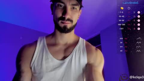 Snapshot of alessandro_dibellucci chatting on March 2025 12:33:02 AM Kciqu3 Independent model online show from March 2025 12:33:02 AM