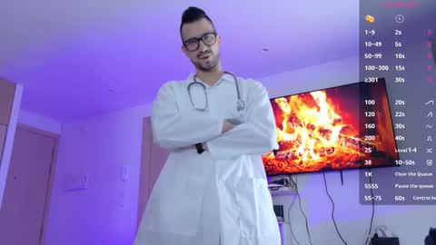 Snapshot of alessandro_dibellucci chatting on October 2025 12:07:01 AM Kciqu3 Independent model online show from October 2025 12:07:01 AM