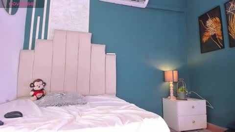 Alessandro Dybala online show from November 2025 01:15:02 PM