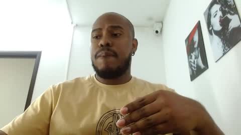 Snapshot of alessandro_hamed chatting on April 2026 01:41:01 PM alessandro hamed online show from April 2026 01:41:01 PM