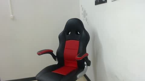 Snapshot of alessandro_hamed chatting on April 2026 01:51:02 PM alessandro hamed online show from April 2026 01:51:02 PM