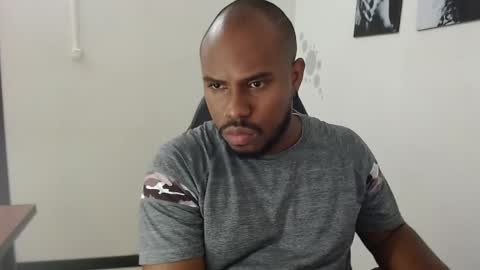 Snapshot of alessandro_hamed chatting on April 2026 05:47:01 PM alessandro hamed online show from April 2026 05:47:01 PM