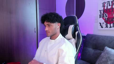 Alessandro Vanni online show from April 2026 02:10:01 PM