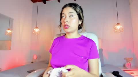 Snapshot of alessia_blaze chatting on May 2026 06:07:02 AM alessia_blaze online show from May 2026 06:07:02 AM