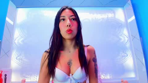 Snapshot of alessia_clarky chatting on May 2026 01:44:01 AM Alessia Clarky online show from May 2026 01:44:01 AM
