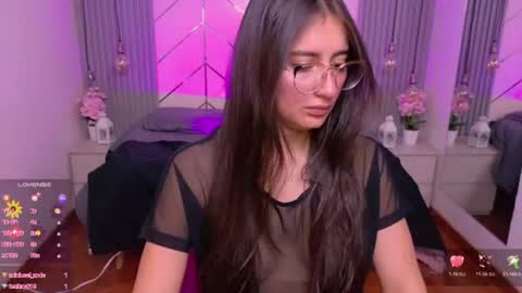 Snapshot of alessia_moore chatting on July 2026 02:43:02 PM Alessia online show from July 2026 02:43:02 PM