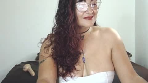 Snapshot of alessiabobs chatting on April 2026 11:10:01 PM Allesiaboobs online show from April 2026 11:10:01 PM