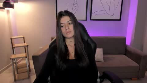 Alessia  online show from September 2025 12:43:02 PM
