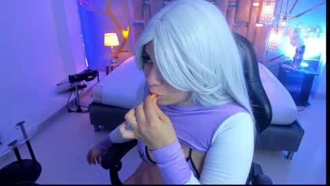 Alessia online show from November 2025 04:34:01 AM