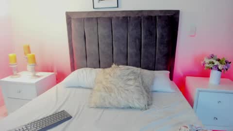 alessiaowen_ online show from April 2026 07:41:01 PM