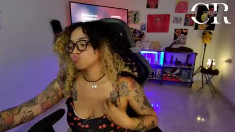 Snapshot of alesyahampton chatting on July 2026 01:19:01 AM Crespa Ruidosa online show from July 2026 01:19:01 AM