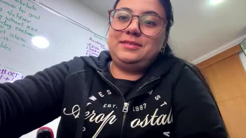 Snapshot of aleteacher chatting on October 2025 06:23:02 AM Alejandra online show from October 2025 06:23:02 AM