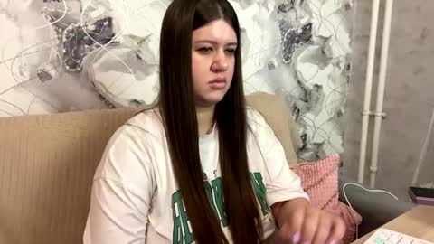 Aletta Oushen online show from February 2025 11:17:02 AM