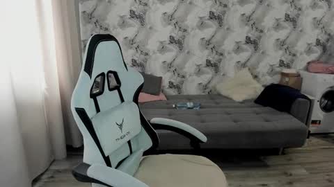 Aletta Oushen online show from March 2026 08:18:01 AM