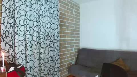 aleviz online show from February 2026 05:04:01 AM