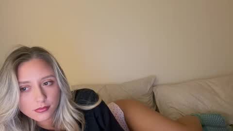 alex  online show from February 2026 10:52:02 PM